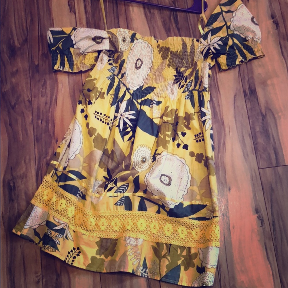 Rue 21 dress size small